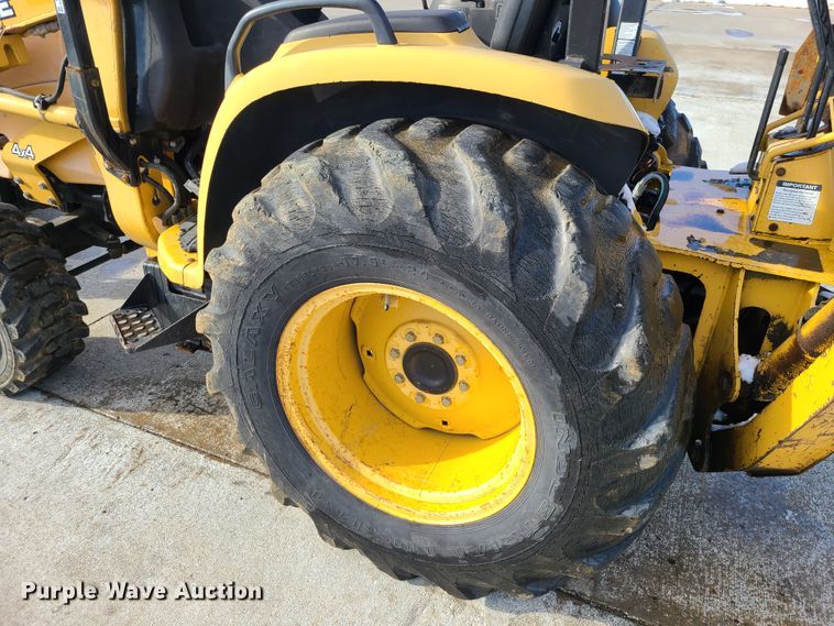 image for item GB9186 2003 John Deere 110  backhoe