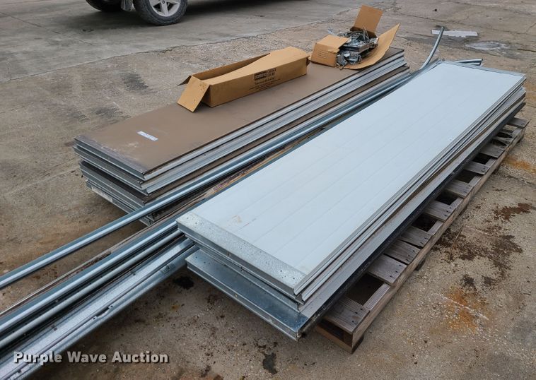 image for item GB9216 (2) garage doors