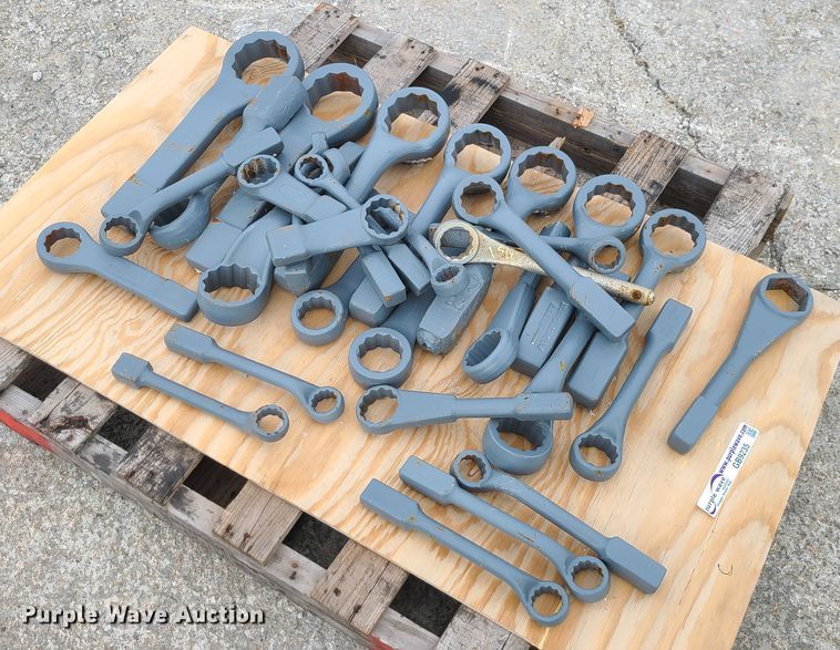 image for item GB9235 (32) hammer wrenches