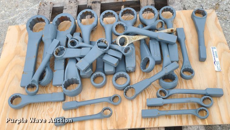 image for item GB9235 (32) hammer wrenches