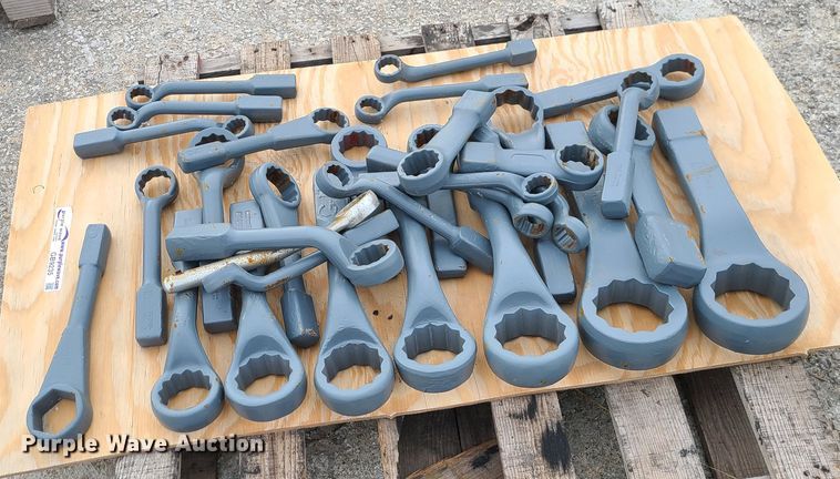 image for item GB9235 (32) hammer wrenches