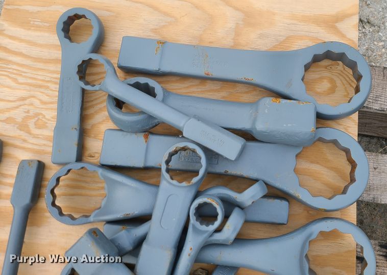 image for item GB9235 (32) hammer wrenches