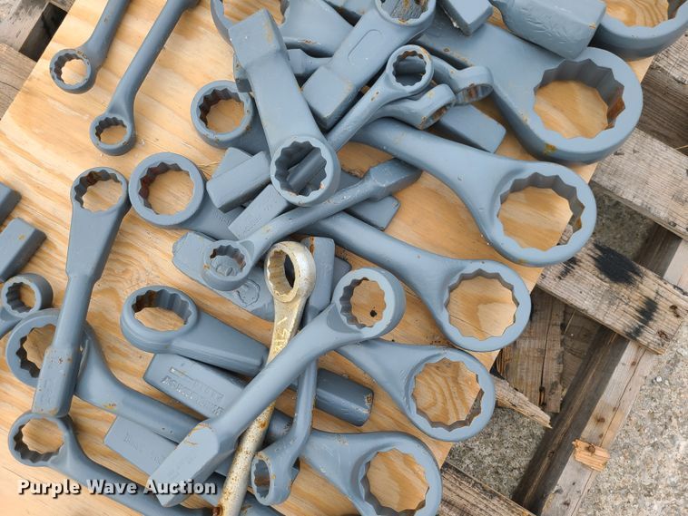 image for item GB9235 (32) hammer wrenches