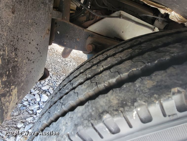 image for item HF9265 2000 Condor R Vision  RV