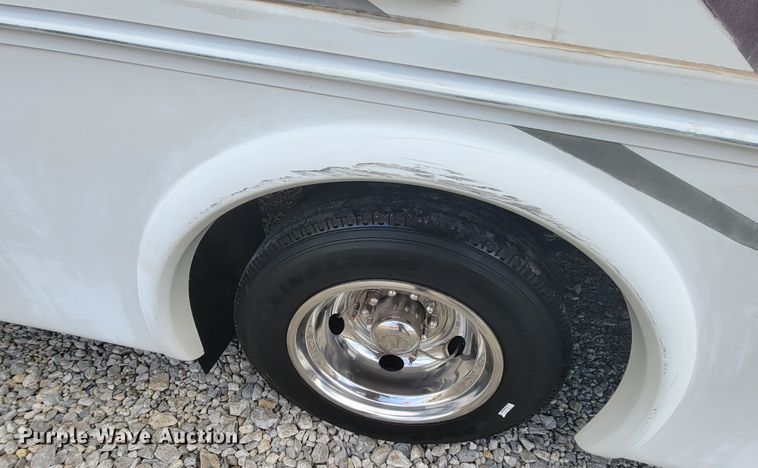 image for item HF9265 2000 Condor R Vision  RV