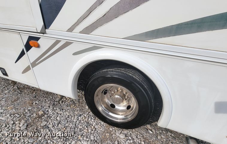 image for item HF9265 2000 Condor R Vision  RV