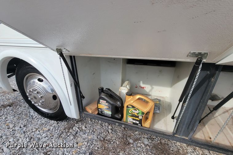 image for item HF9265 2000 Condor R Vision  RV