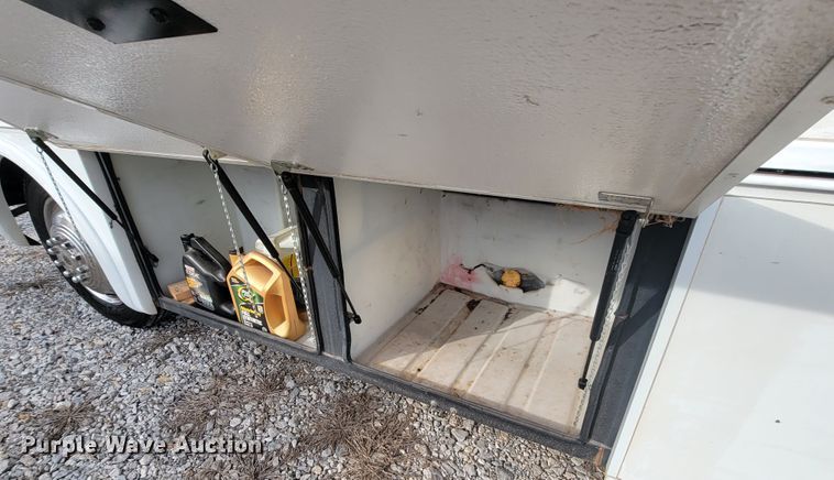 image for item HF9265 2000 Condor R Vision  RV