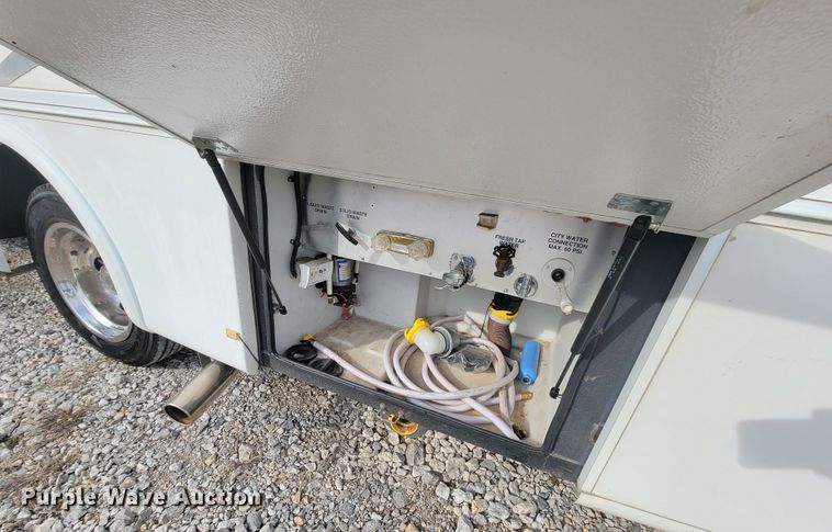 image for item HF9265 2000 Condor R Vision  RV