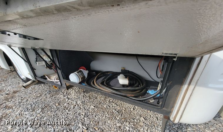 image for item HF9265 2000 Condor R Vision  RV