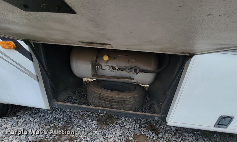 image for item HF9265 2000 Condor R Vision  RV