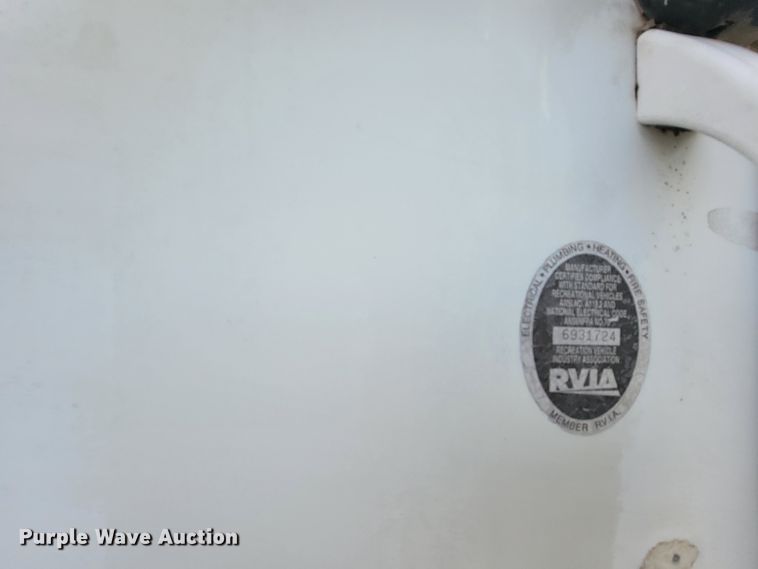 image for item HF9265 2000 Condor R Vision  RV