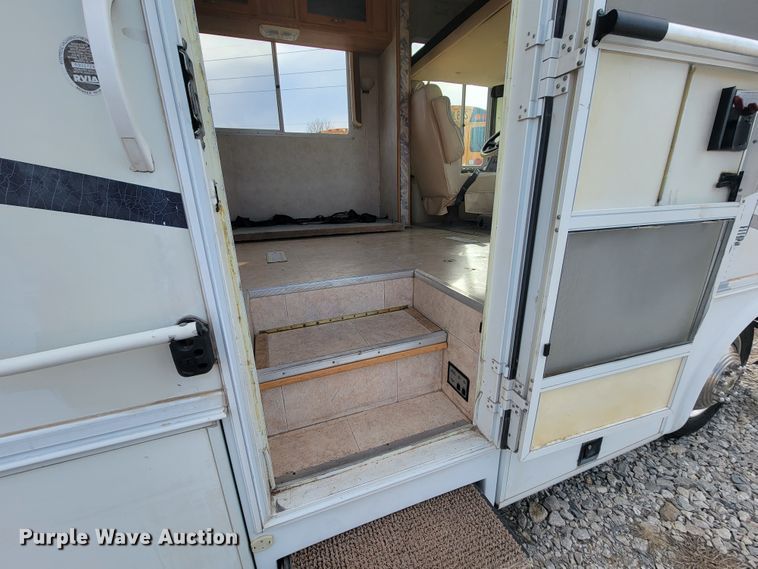 image for item HF9265 2000 Condor R Vision  RV