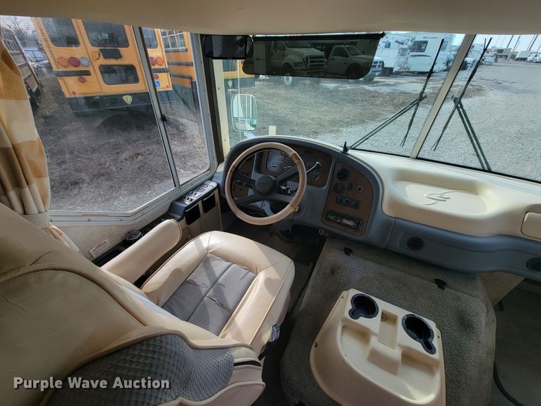 image for item HF9265 2000 Condor R Vision  RV