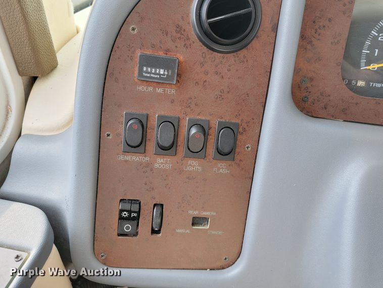 image for item HF9265 2000 Condor R Vision  RV