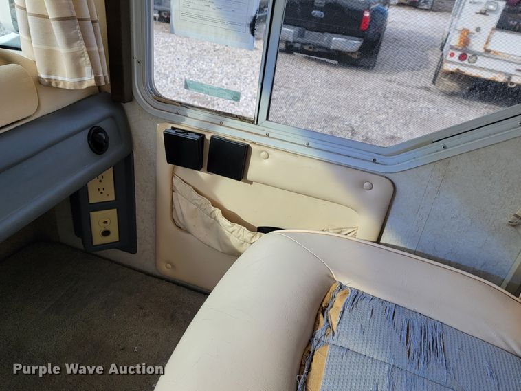 image for item HF9265 2000 Condor R Vision  RV