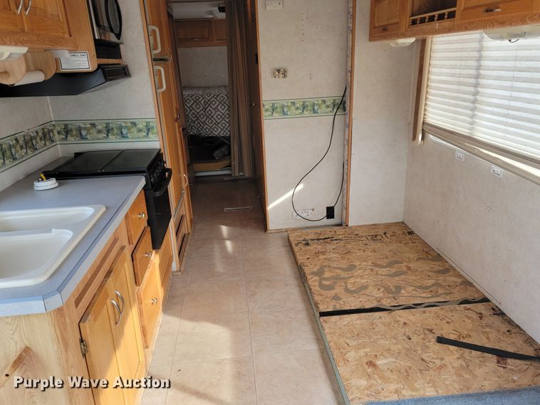 image for item HF9265 2000 Condor R Vision  RV