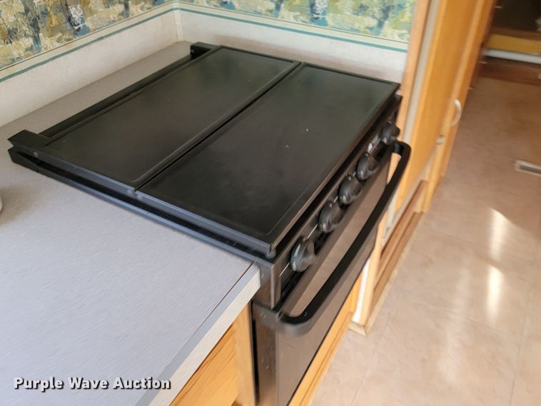 image for item HF9265 2000 Condor R Vision  RV