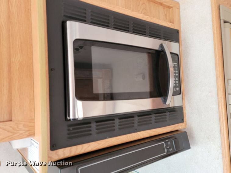 image for item HF9265 2000 Condor R Vision  RV