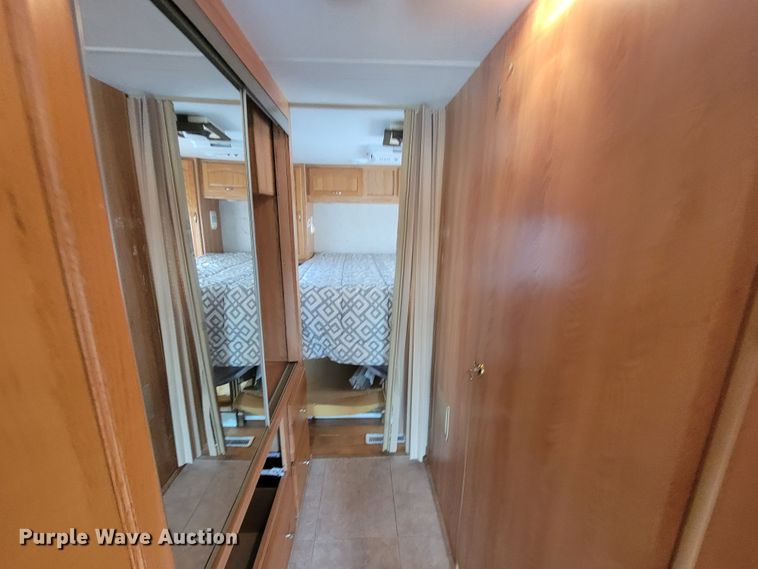 image for item HF9265 2000 Condor R Vision  RV