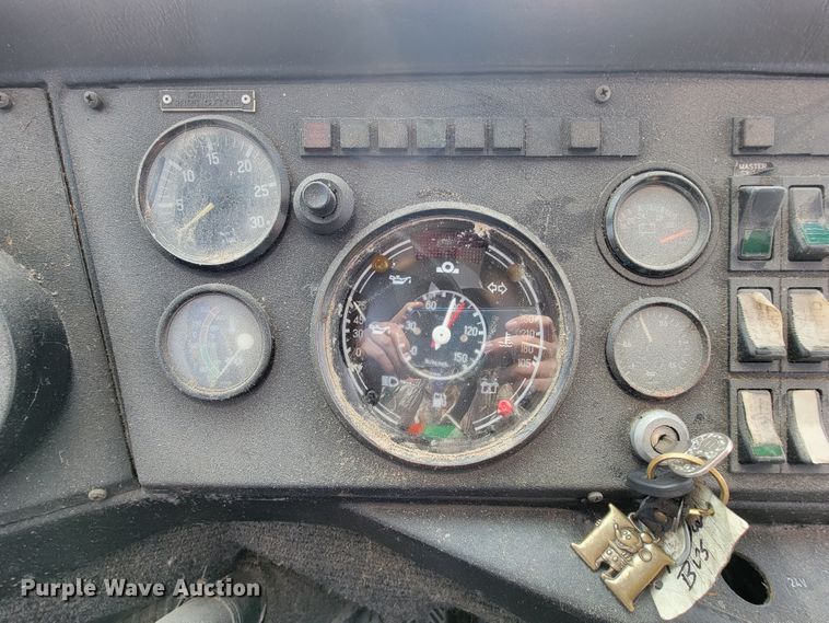 image for item HR9495 1994 Van Hool T815  coach bus