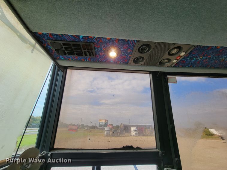 image for item HR9495 1994 Van Hool T815  coach bus