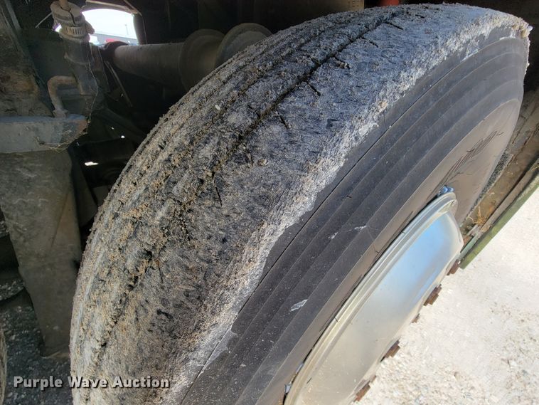 image for item HR9495 1994 Van Hool T815  coach bus