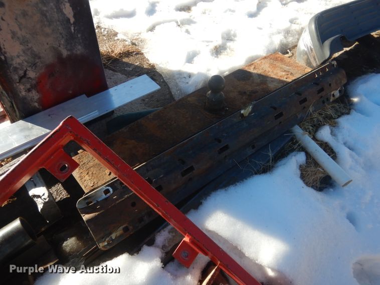 image for item HU9376 Pickup truck bed