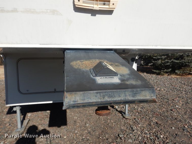 image for item HU9380 2003 Jayco Eagle  camper