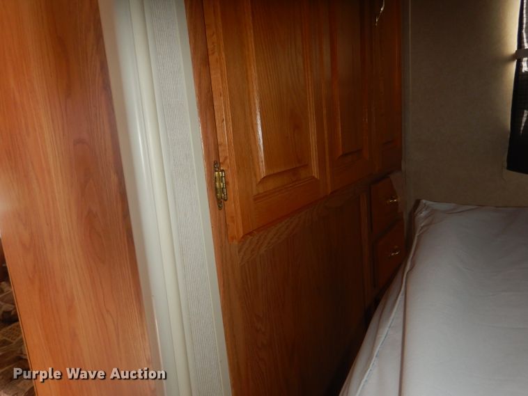 image for item HU9380 2003 Jayco Eagle  camper