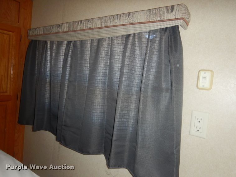 image for item HU9380 2003 Jayco Eagle  camper