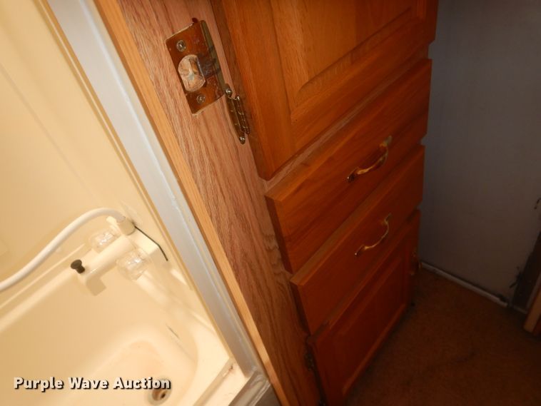 image for item HU9380 2003 Jayco Eagle  camper