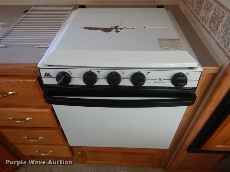 image for item HU9380 2003 Jayco Eagle  camper