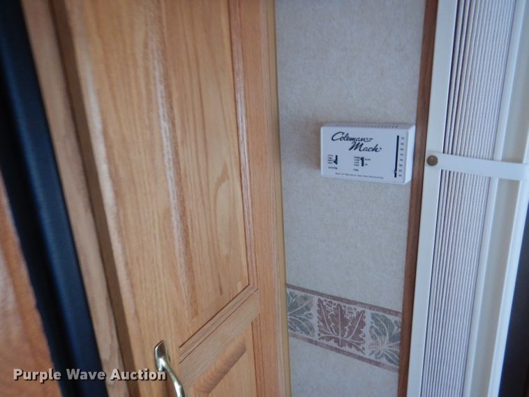 image for item HU9380 2003 Jayco Eagle  camper