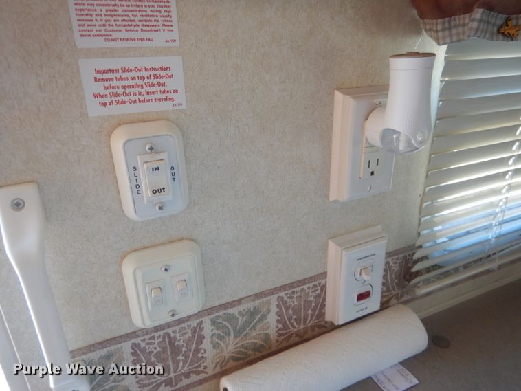 image for item HU9380 2003 Jayco Eagle  camper