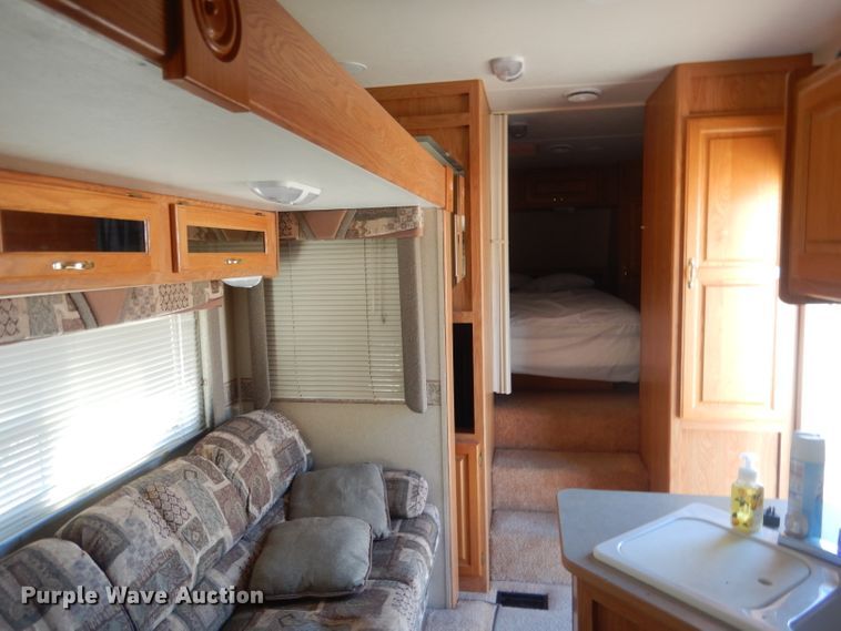 image for item HU9380 2003 Jayco Eagle  camper