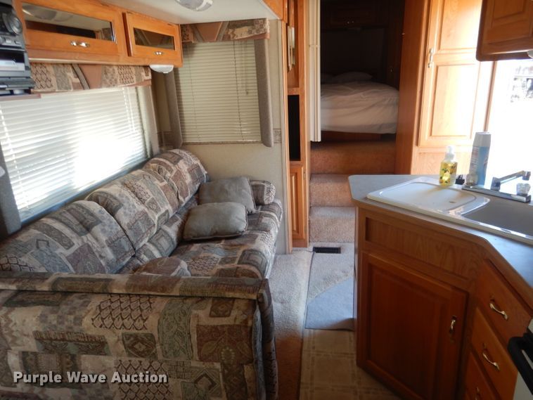 image for item HU9380 2003 Jayco Eagle  camper