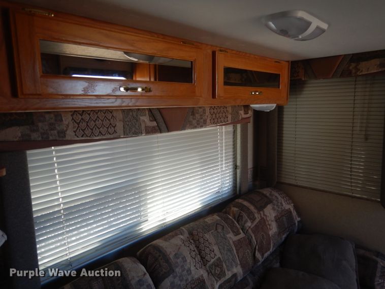 image for item HU9380 2003 Jayco Eagle  camper