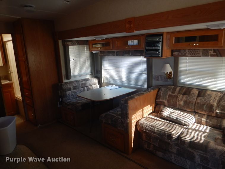 image for item HU9380 2003 Jayco Eagle  camper