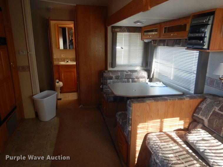 image for item HU9380 2003 Jayco Eagle  camper