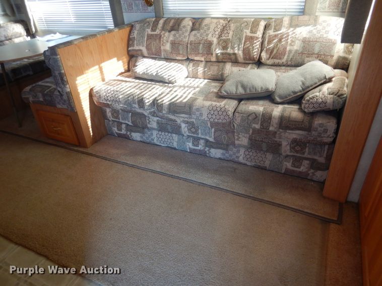 image for item HU9380 2003 Jayco Eagle  camper