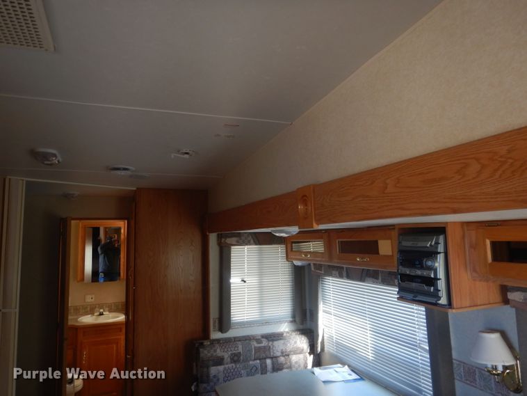 image for item HU9380 2003 Jayco Eagle  camper