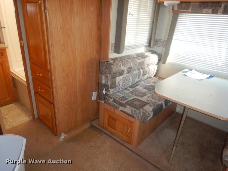 image for item HU9380 2003 Jayco Eagle  camper