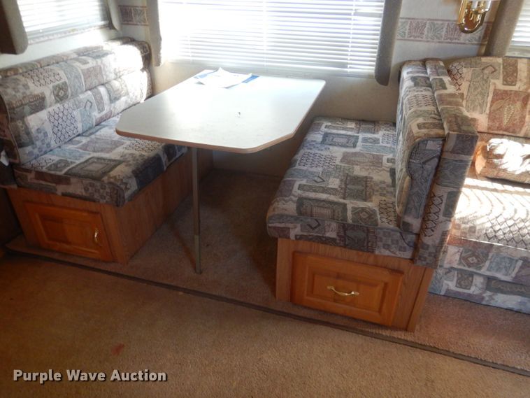 image for item HU9380 2003 Jayco Eagle  camper