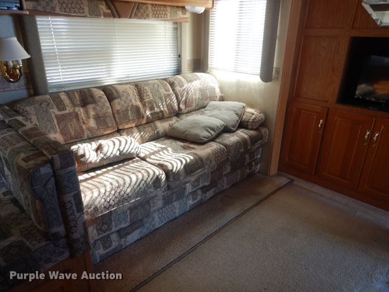 image for item HU9380 2003 Jayco Eagle  camper