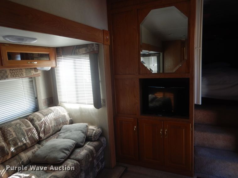 image for item HU9380 2003 Jayco Eagle  camper