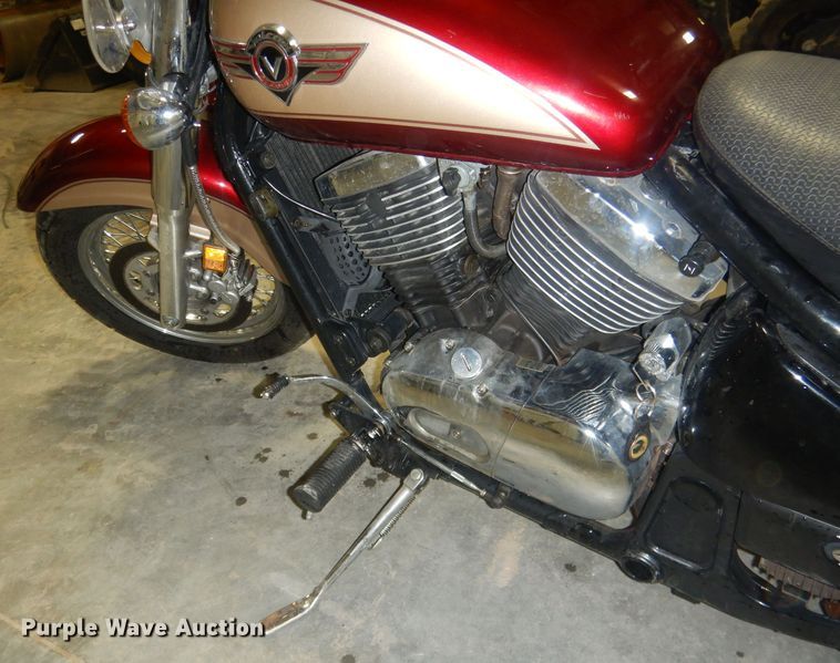 image for item HU9387 2000 Kawasaki VN800B  motorcycle