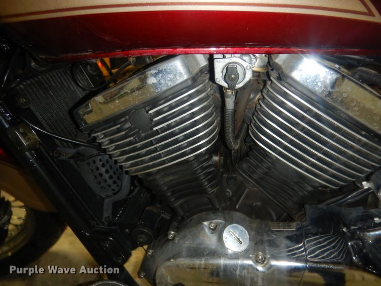 image for item HU9387 2000 Kawasaki VN800B  motorcycle