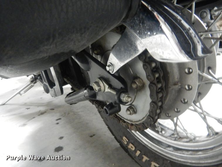 image for item HU9387 2000 Kawasaki VN800B  motorcycle