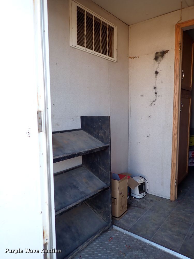 image for item IC9662 Oilfield crew quarters